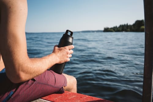 lifestyle image of 32oz VI WM Bottle