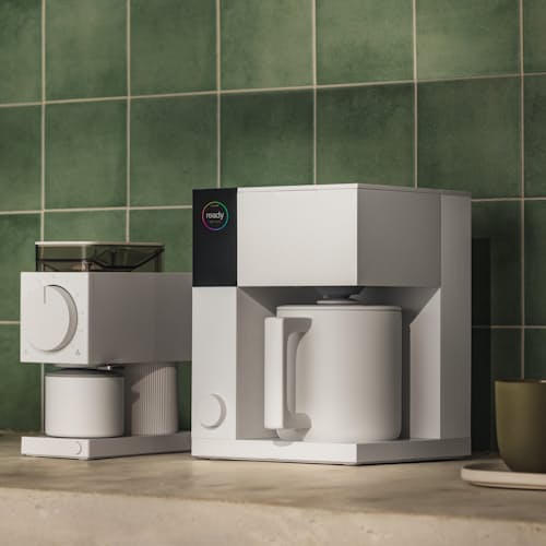 lifestyle image of Aiden Coffee Brewer