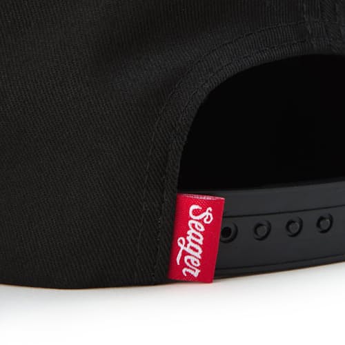 laydown detail image of 74 Snapback Hat