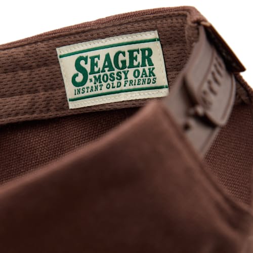laydown detail image of Seager x Mossy Oak Snapback
