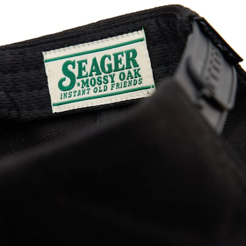 laydown detail image of Seager x Mossy Oak I.O.F. Snapback