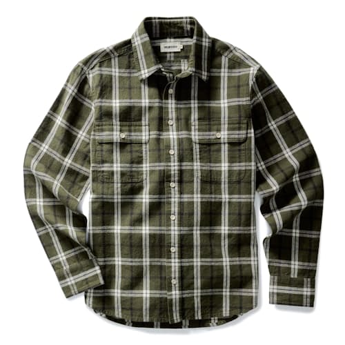 laydown image of The Craftsman Linen Blend Shirt