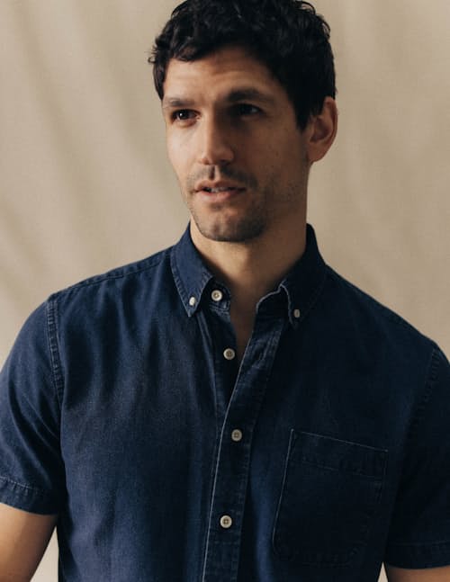 on model image of The Jack Short Sleeve Shirt