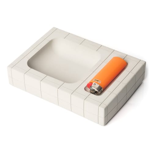 laydown image of The Pool Tray