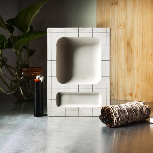 lifestyle image of The Pool Tray