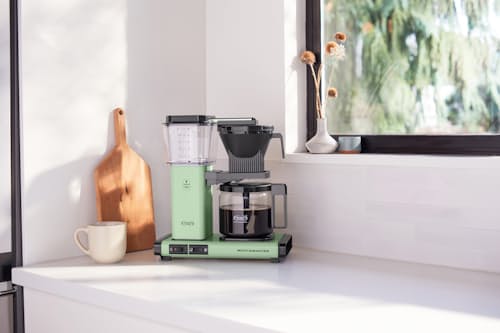 lifestyle image of Moccamaster KBGV Select