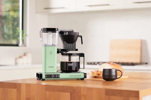 lifestyle image of Moccamaster KBGV Select