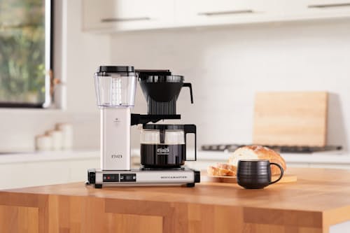 lifestyle image of Moccamaster KBGV Select