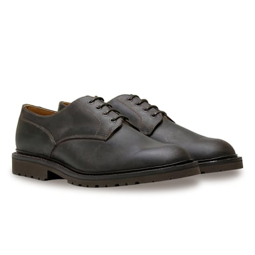 laydown image of Fraser Kenia Waxy Suede Gibson