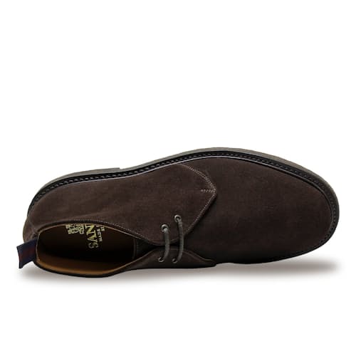laydown image of Harry Suede Chukka Boot