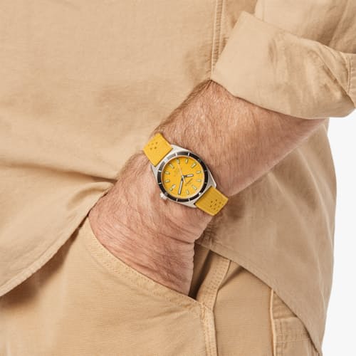on model image of Duck 3HD 40mm Watch