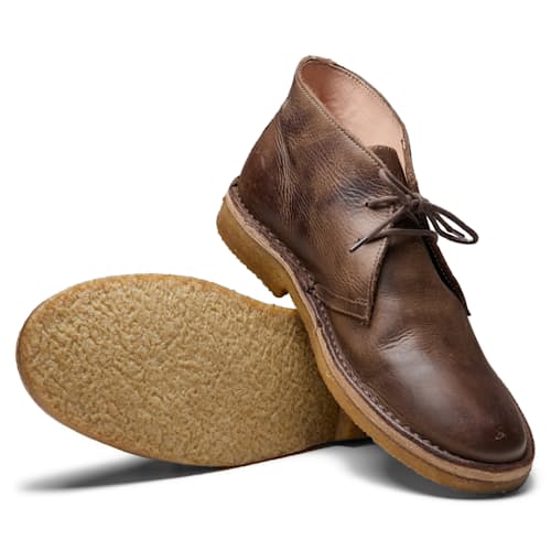 laydown image of Brownflex Chukka Boot