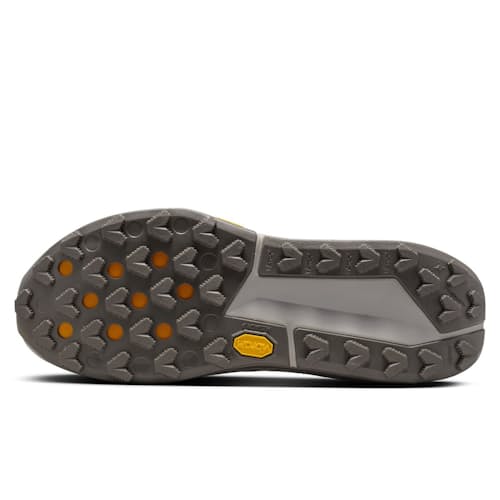 laydown image of Zegama 2