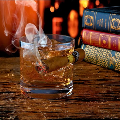 laydown detail image of Cigar Glass - Set of 2