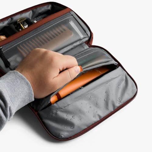 laydown detail image of Hanging Toiletry Kit
