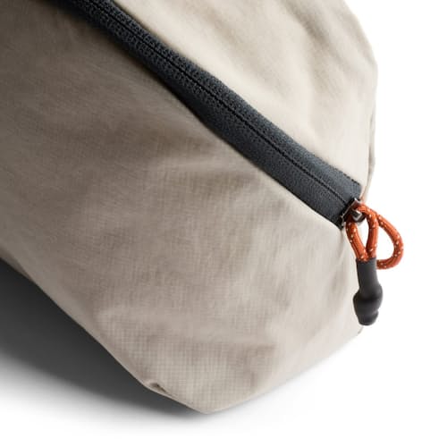 laydown detail image of Lite Packing Pouch 3L