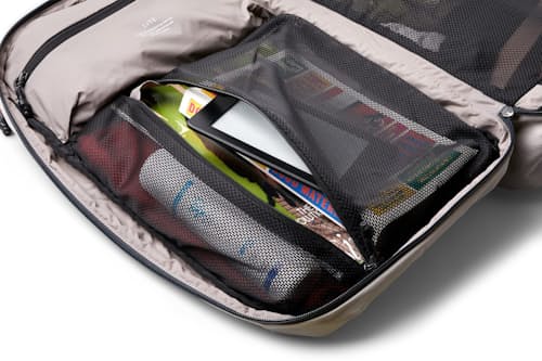 laydown detail image of Lite Travel Pack 30L