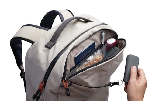 laydown detail image of Lite Travel Pack 30L