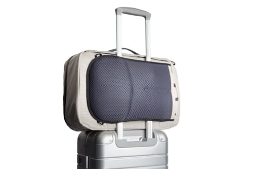 laydown detail image of Lite Travel Pack 30L
