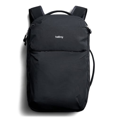 laydown image of Lite Travel Pack 30L