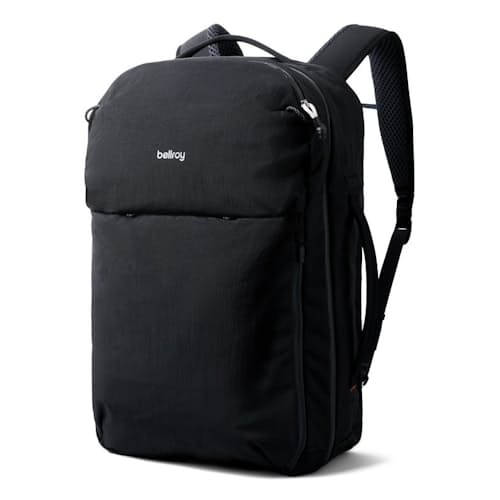 laydown image of Lite Travel Pack 30L