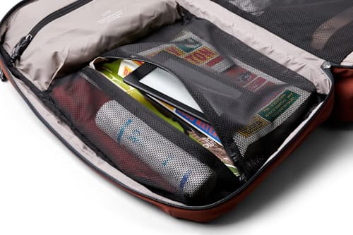 laydown detail image of Lite Travel Pack 30L
