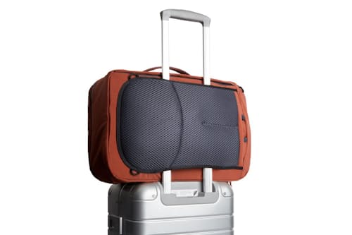 laydown detail image of Lite Travel Pack 30L