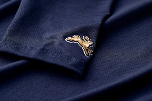 laydown detail image of Session Tee
