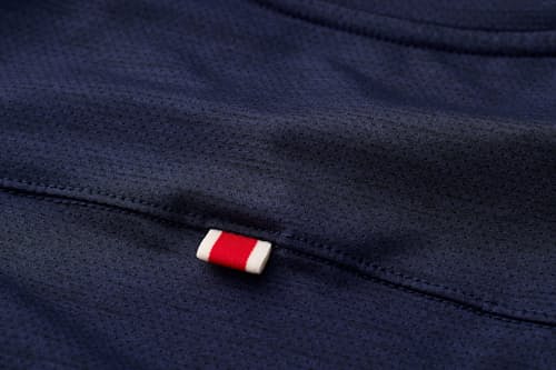 laydown detail image of Session Tee