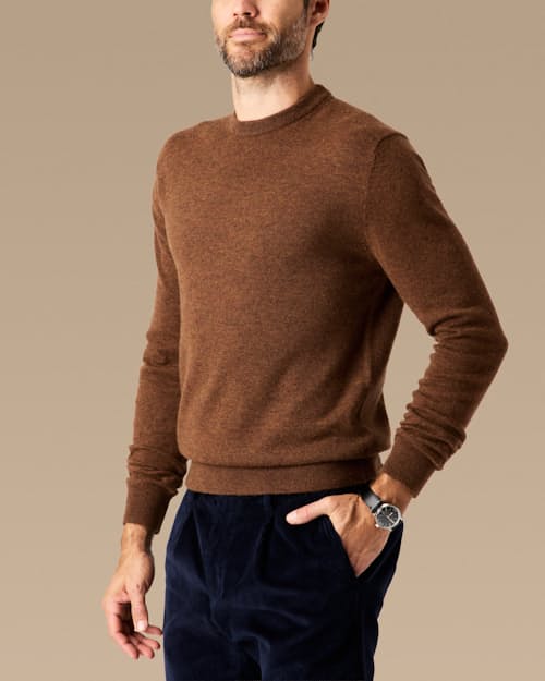 lifestyle image of EasyCash Merino Crewneck Sweater