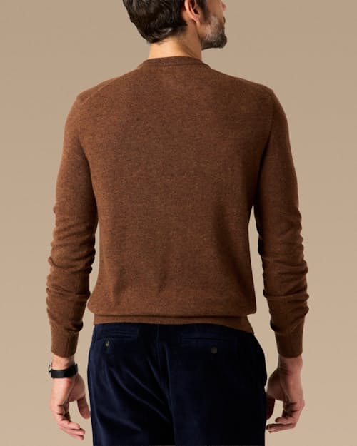 lifestyle image of EasyCash Merino Crewneck Sweater
