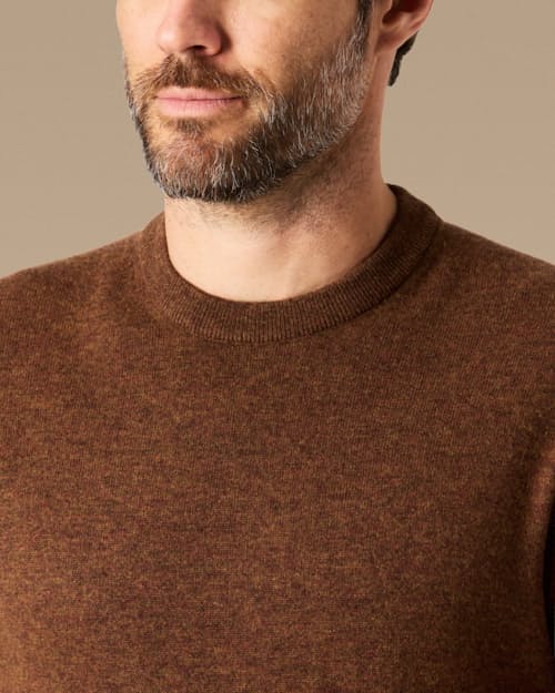 lifestyle image of EasyCash Merino Crewneck Sweater
