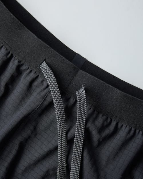 laydown detail image of Airweave Short