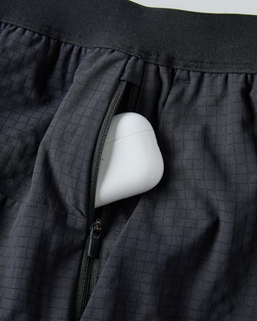 laydown detail image of Airweave Short