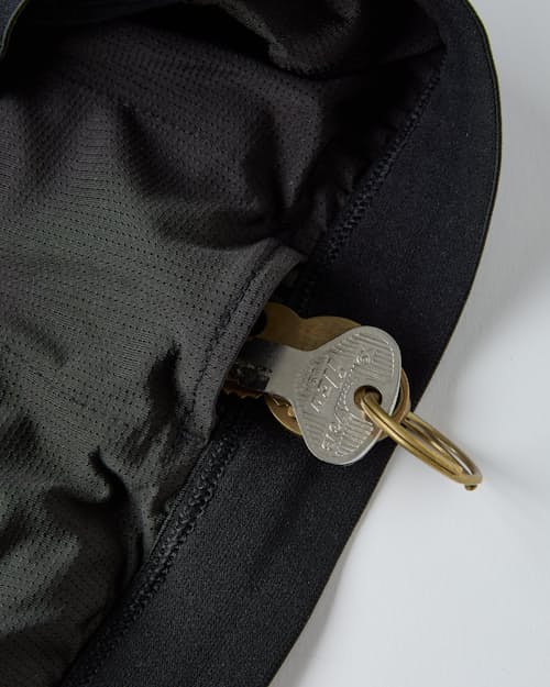 laydown detail image of Airweave Short