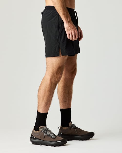 on model image of Airweave Short - 6"