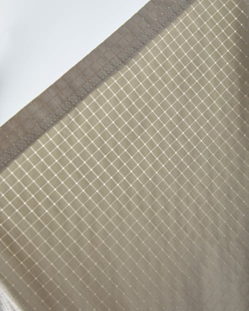 laydown detail image of Airweave Short