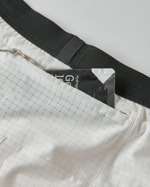 laydown detail image of Airweave Short