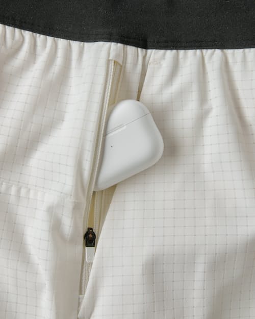 laydown detail image of Airweave Short