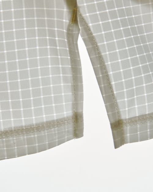 laydown detail image of Airweave Short