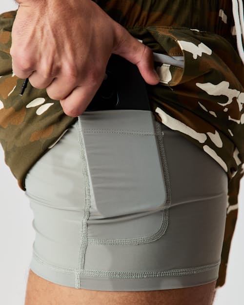 lifestyle image of Sevens Sport Short Lined - 5"