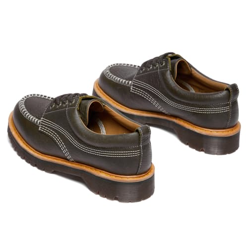 laydown image of Wildgrain Lowell