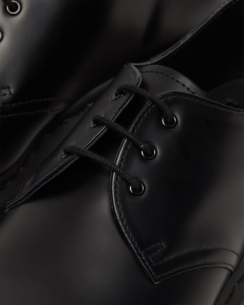 laydown detail image of 1461 Mono
