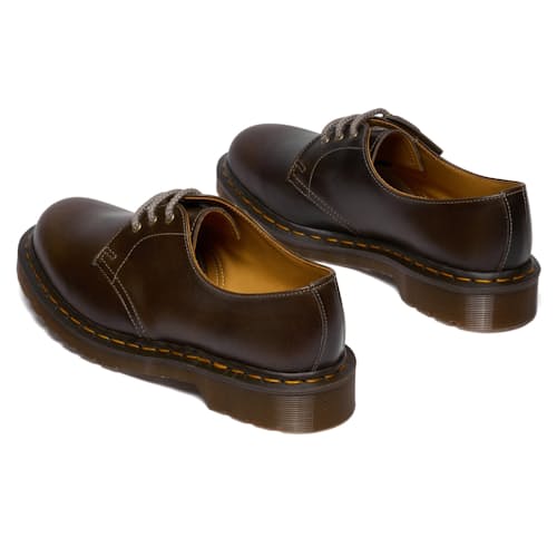 laydown image of Classic Calf 1461