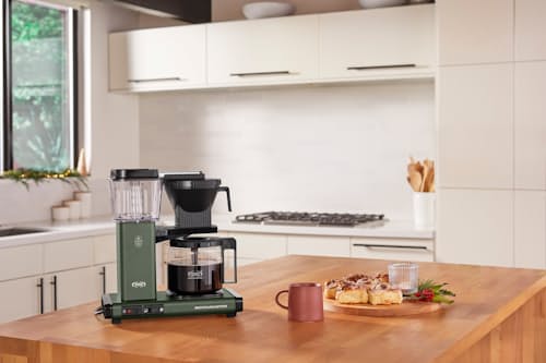 lifestyle image of Moccamaster KBGV Select