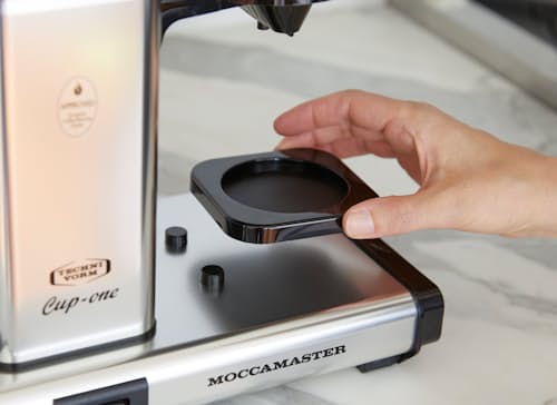 lifestyle image of Moccamaster Cup-One