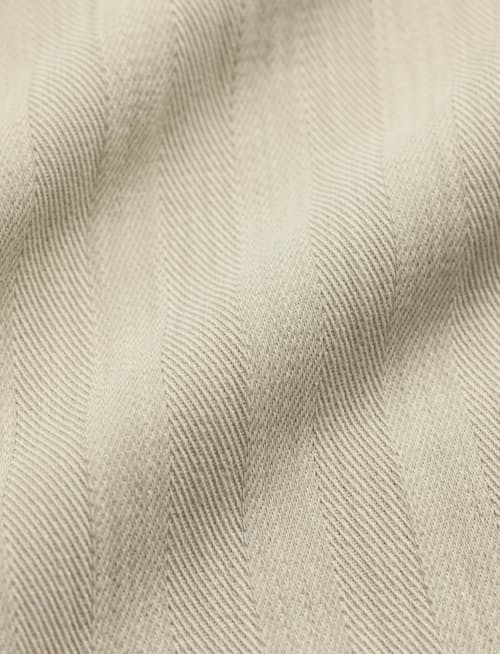 laydown detail image of Camo Kelp Tote