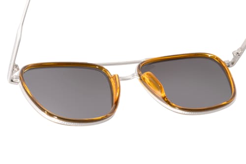 laydown detail image of Estero Sunglasses
