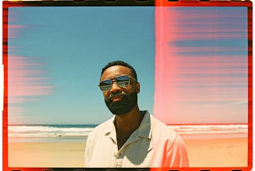 lifestyle image of Estero Sunglasses