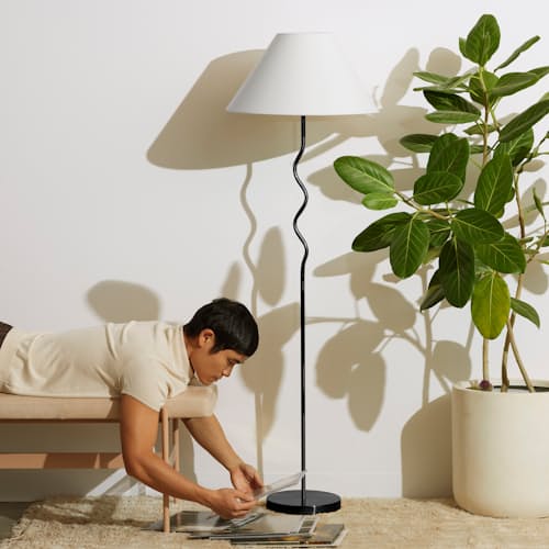 lifestyle image of Squiggle Floor Lamp